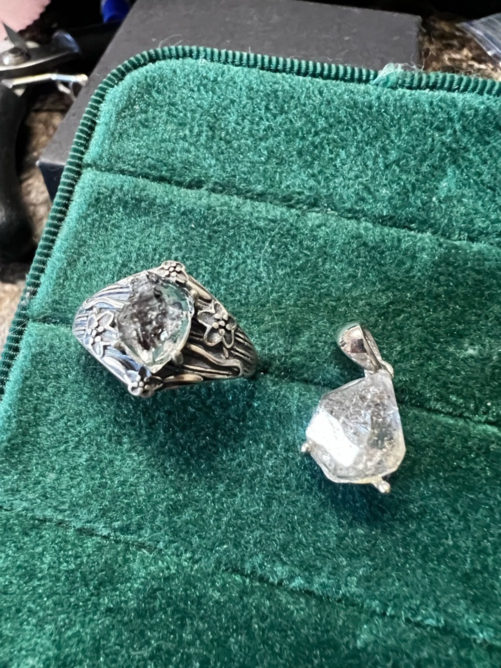 Sterling Silver vintage style Herkimer Clear Quartz Ring and Pendant Set - Clear
